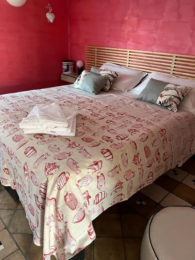 Marieta Rooms Sarzana 0*,  Italie