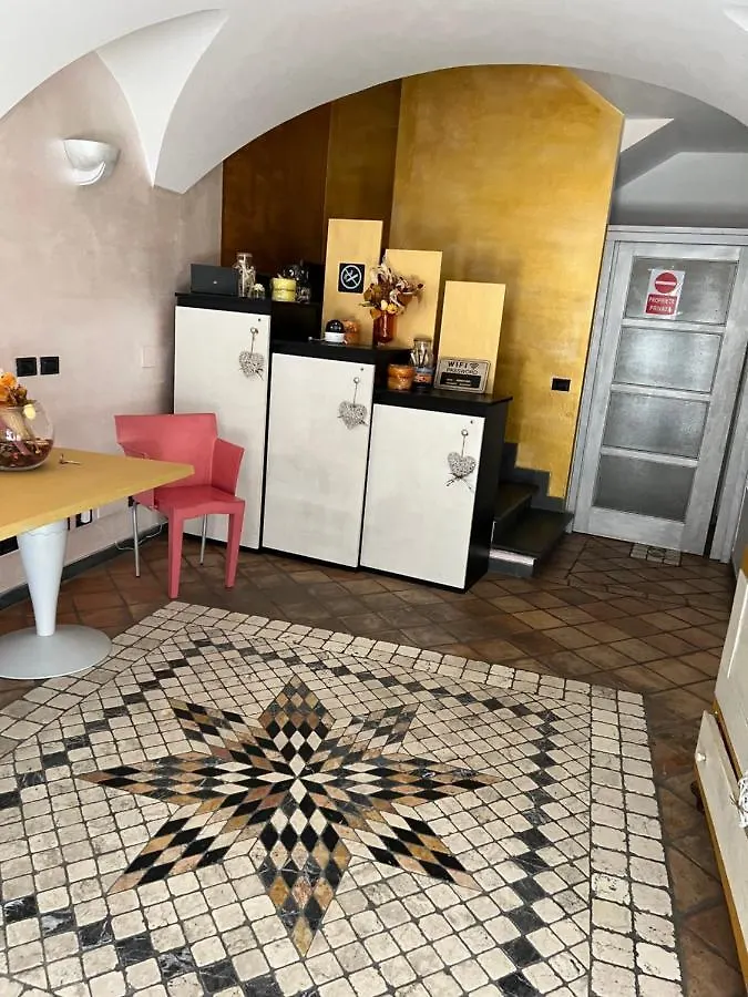 Marieta Rooms Sarzana Italie