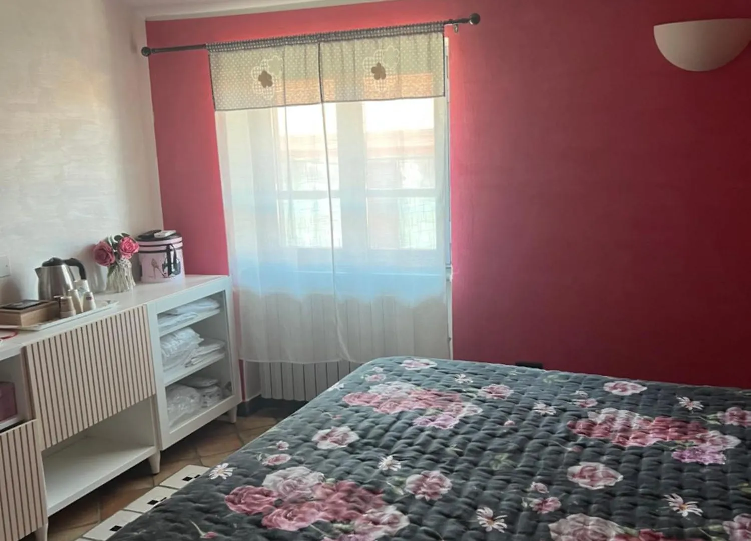 Marieta Rooms Sarzana 0*,